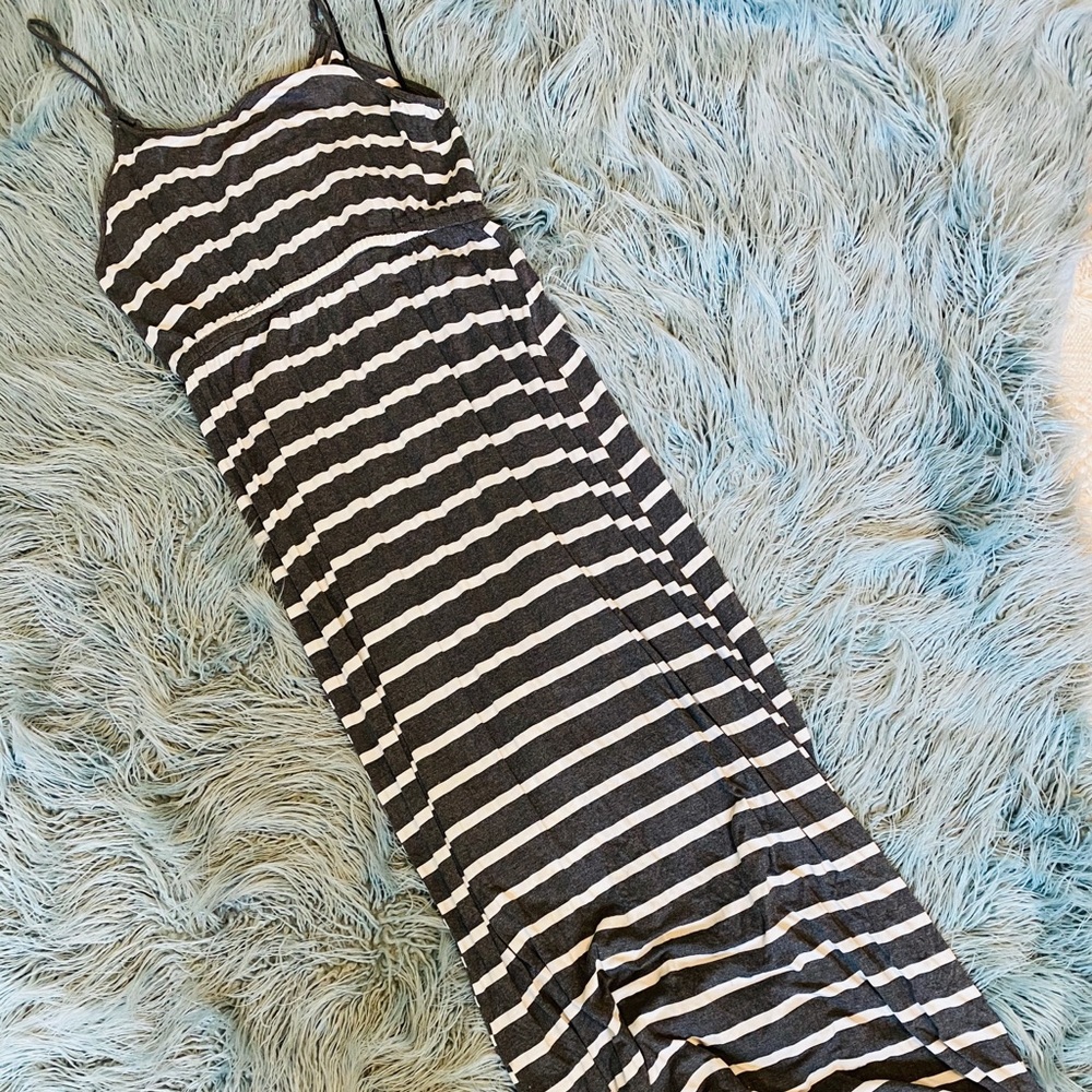 Gray and white maxi dress natural waistline